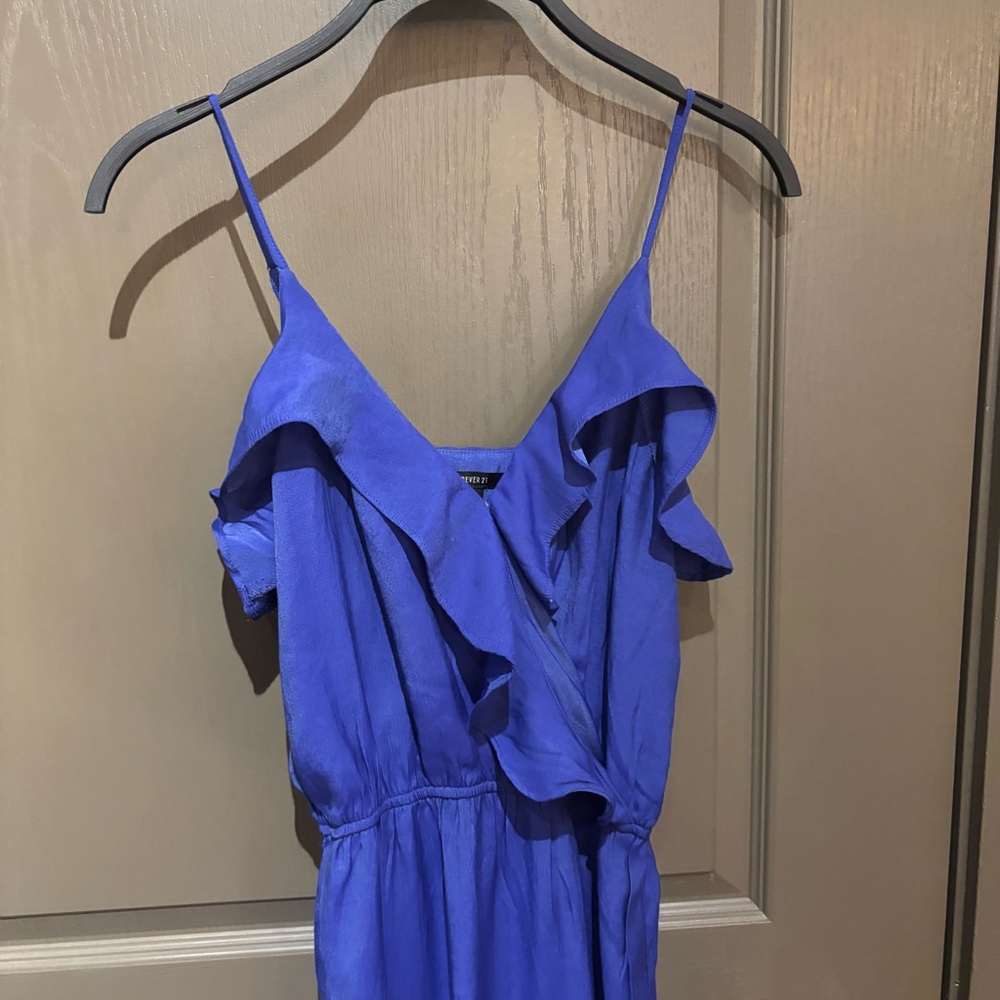Forever21 Ruffled Maxi Dress - Picture 8 of 11